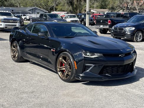 Used 2018 Chevrolet Camaro SS image 12