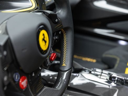 Used 2023 Ferrari 812 Competizione RWD image 27