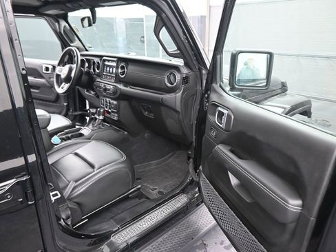 Used 2023 Jeep Wrangler Sahara w/ Cold Weather Group image 44