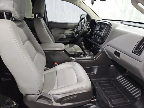 Used 2017 GMC Canyon SL image 13