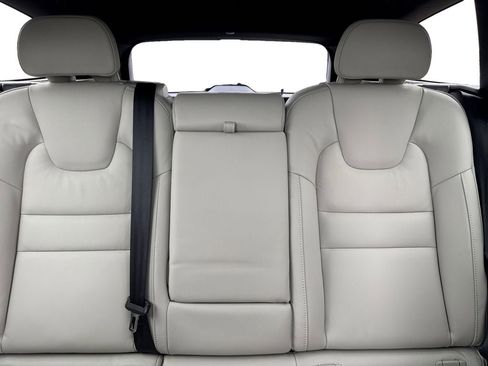 New 2026 Volvo V60 B5 Cross Country Ultra w/ Protection Package Premier AWD/4WD image 23