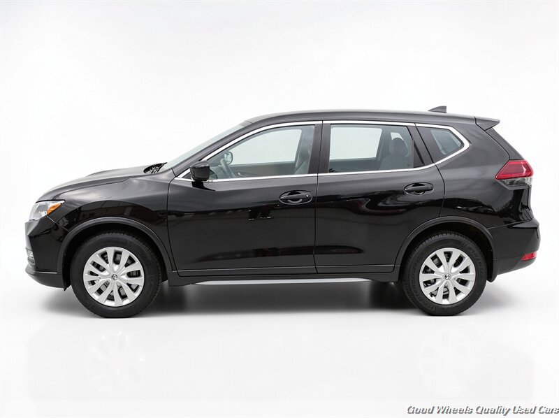 Used 2018 Nissan Rogue S FWD image 8