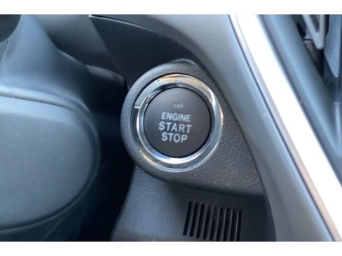 Certified 2025 Subaru Crosstrek 2.0i Premium image 32