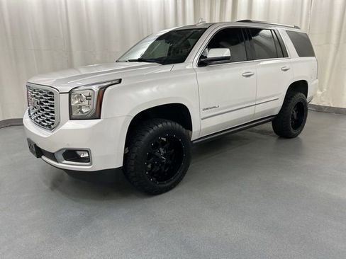 Used 2020 GMC Yukon Denali w/ Denali Premium Package image 1