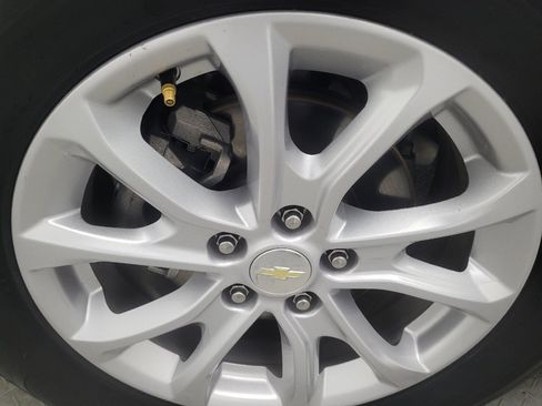 Used 2021 Chevrolet Equinox LT FWD image 31