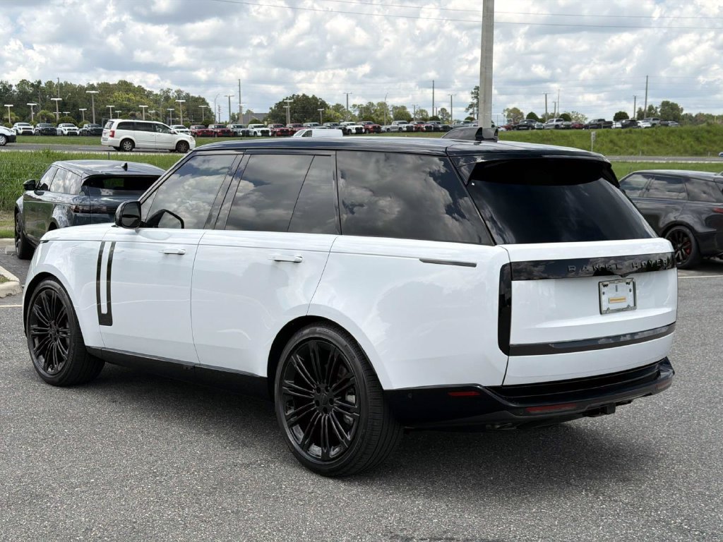 New 2026 Land Rover Range Rover SE AWD/4WD image 3