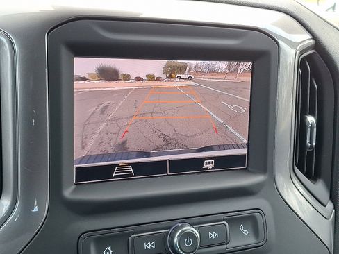 Used 2024 Chevrolet Silverado 3500 W/T image 17