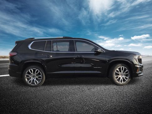 New 2026 GMC Acadia Denali Ultimate w/ LPO, Floor Liner Package image 23