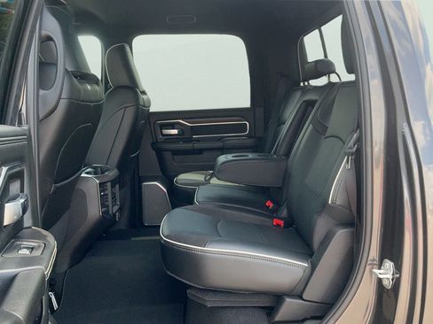New 2026 RAM 2500 Laramie AWD/4WD image 14