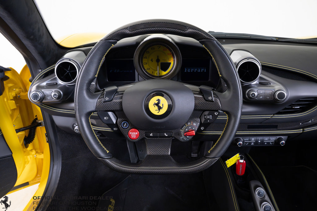 Used 2021 Ferrari F8 Tributo RWD image 10