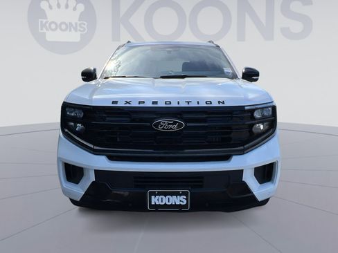 New 2026 Ford Expedition Platinum w/ Stealth Appearance Package AWD/4WD image 4