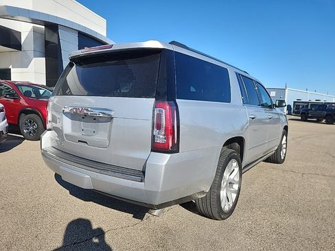Used 2015 GMC Yukon XL Denali w/ Premium Package image 3