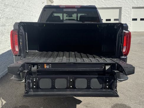 Used 2025 GMC Sierra 1500 SLT w/ SLT Premium Plus Package image 8