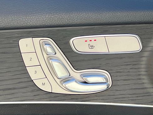 Certified 2022 Mercedes-Benz GLC 300 4MATIC image 39