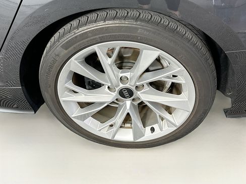 Used 2022 Audi A5 2.0T Premium Plus w/ Premium Plus image 11