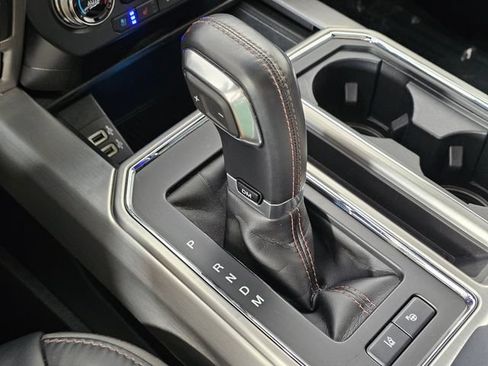 Used 2020 Ford F150 Platinum w/ Technology Package AWD/4WD image 34