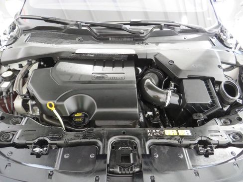 Used 2020 Land Rover Range Rover Evoque R-Dynamic S image 31