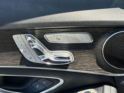 Used 2019 Mercedes-Benz C 300 4MATIC Sedan w/ Premium Package image 14