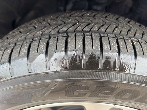 Used 2024 Subaru Crosstrek 2.0i Premium image 46