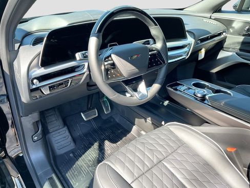 New 2026 Cadillac Lyriq V w/ LPO, Floor Liner Package image 9