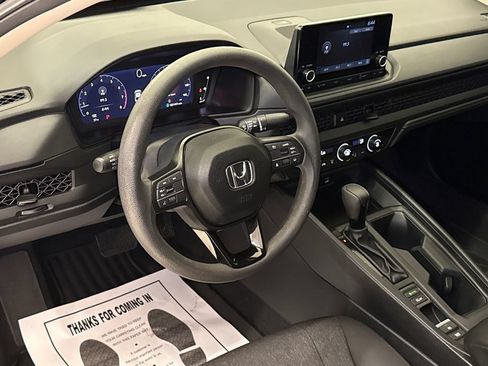 Used 2025 Honda Accord LX image 17