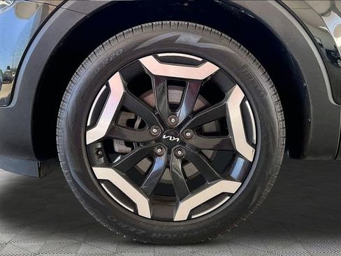 Used 2025 Kia Telluride S image 23