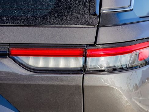 New 2025 Jeep Grand Cherokee Laredo X w/ Luxury Tech Group I image 10