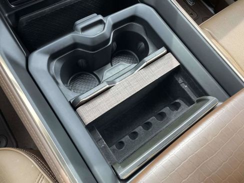 Used 2023 RAM 2500 Limited image 32