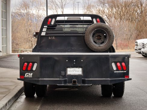 Used 2022 RAM 3500 Tradesman w/ Chrome Appearance Group image 4