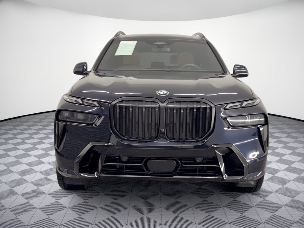Used 2024 BMW X7 xDrive40i w/ M Sport Package AWD/4WD image 6