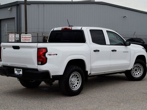 Used 2024 Chevrolet Colorado W/T w/ WT Convenience Package II image 6