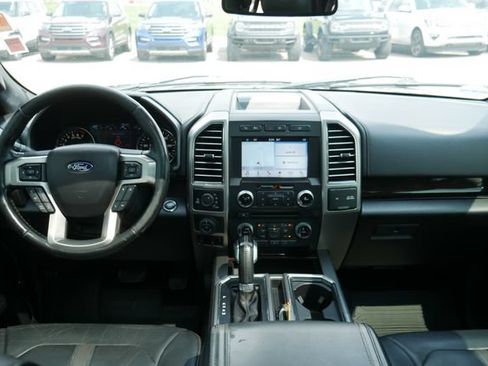 Used 2017 Ford F150 Platinum w/ Equipment Group 701A Luxury AWD/4WD image 7