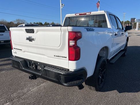 Used 2025 Chevrolet Silverado 1500 Custom Trail Boss w/ Dark Appearance Package image 5