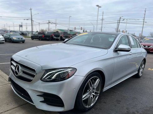 Used 2017 Mercedes-Benz E 300 4MATIC image 7