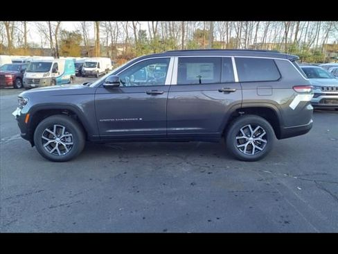 New 2024 Jeep Grand Cherokee L Limited image 4