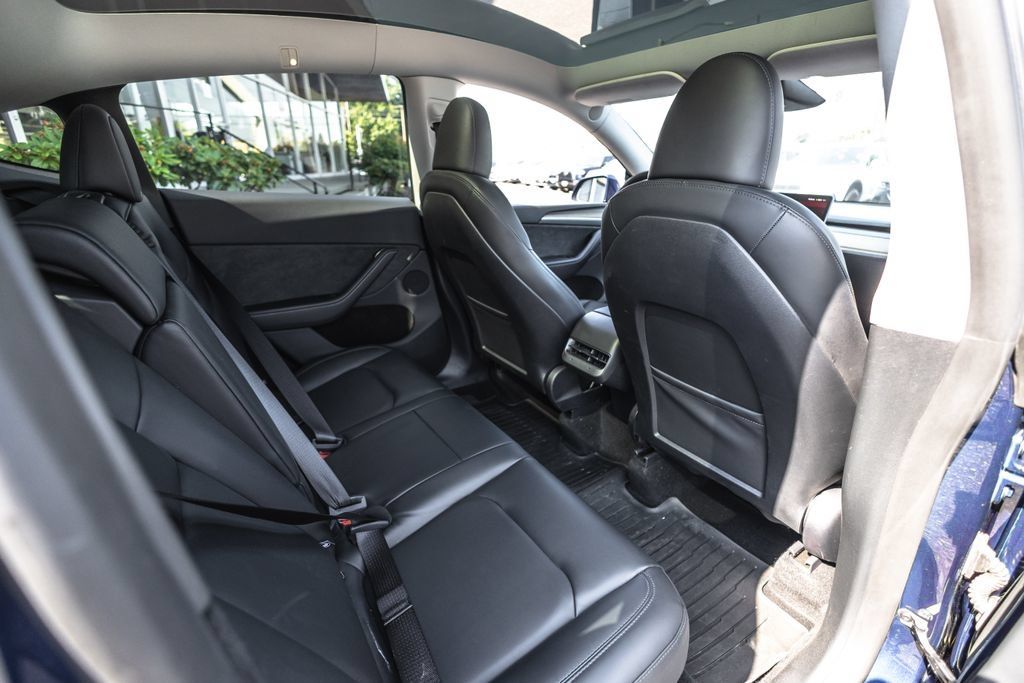 Used 2024 Tesla Model Y Performance AWD/4WD image 24