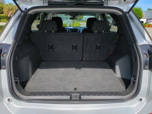 Used 2019 Chevrolet Equinox LS w/ LS Convenience Package image 13