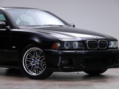 Used 2003 BMW M5 image 13