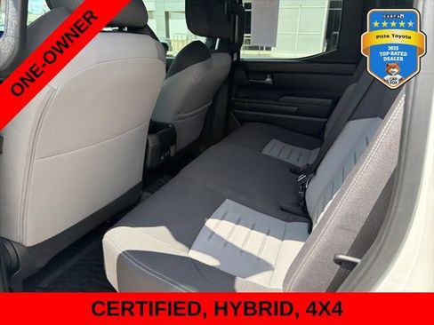 Certified 2025 Toyota Tacoma TRD Off-Road AWD/4WD image 18