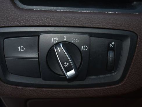 Used 2018 BMW X1 xDrive28i image 17