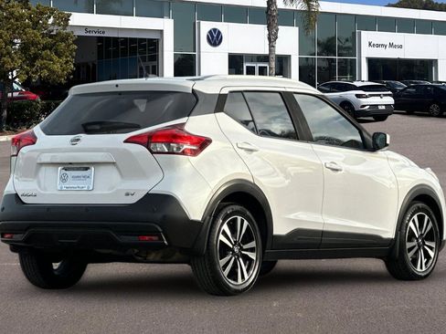 Used 2020 Nissan Kicks SV image 4