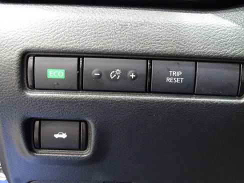 Used 2023 Nissan Sentra SV image 14