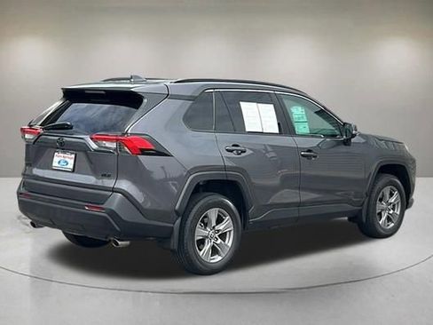 Used 2023 Toyota RAV4 XLE w/ Convenience Package FWD image 5