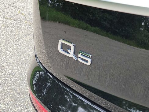 Certified 2024 Audi Q5 e Premium AWD/4WD image 7