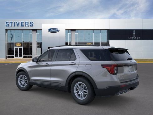New 2026 Ford Explorer Active w/ Active Comfort Package image 4