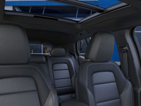 New 2026 Chevrolet Equinox EV LT image 24