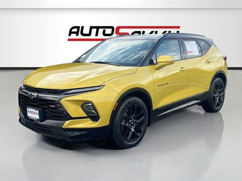 Used 2024 Chevrolet Blazer RS w/ Enhanced Convenience Package FWD image 3