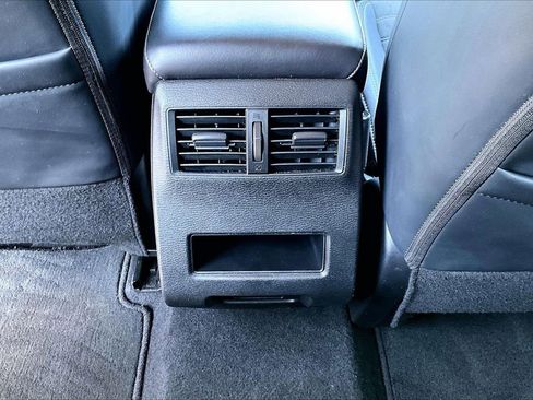 Used 2024 Mitsubishi Outlander SE FWD image 16