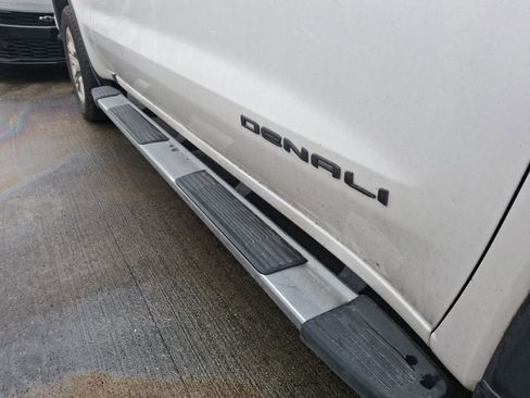Certified 2021 GMC Sierra 1500 Denali w/ Driver Alert Package II image 5