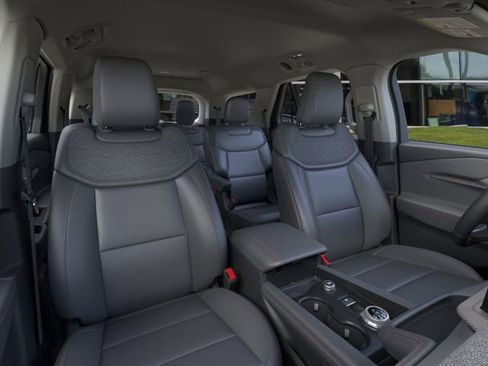 New 2026 Ford Explorer Active w/ Active Comfort Package image 10